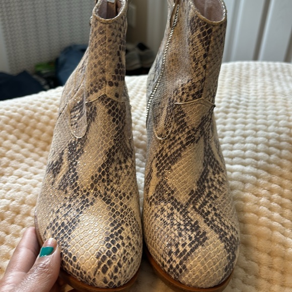 Vince Camuto Booties - Picture 2 of 5